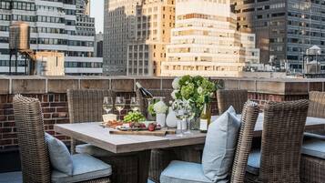 Luxury Penthouse, Multiple Beds, City View | Outdoor dining
