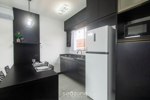 Basic Apartment | Private kitchen