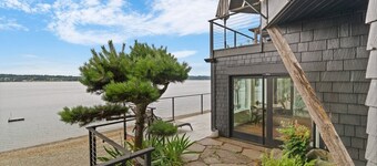The Waterwheel  - Waterfront Retreat on Dyes Inlet