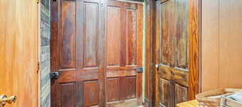 Pet-Friendly Home w/ River Access in Crothersville