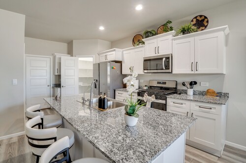 Work, Explore & Unwind: Lovely Permian Basin Home