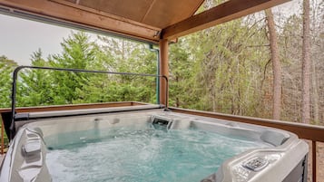 Bain à remous extérieur