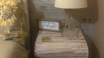 1 Schlafzimmer, BĂŒgeleisen/BĂŒgelbrett, Reisekinderbett, kostenloses WLAN