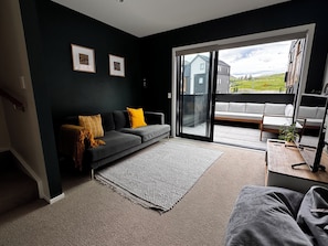 Smart TV - Queenstown family retreat (Queenstown)
