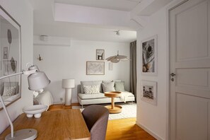 Interior - Cozy & Bright Studio Apartment in Lidingö (Lidingö)