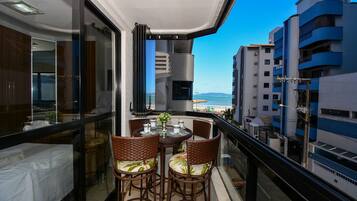 Apartamento | Opções para refeição ao ar livre