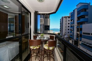 Apartamento | Opções para refeição ao ar livre