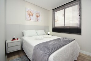 Apartment | Langsir/tirai gelap terus, seterika/papan seterika, Wi-fi percuma 