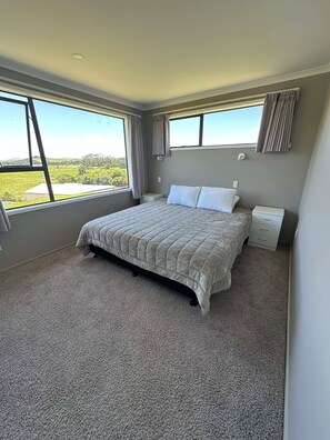 Bed sheets - Waipu quiet/rural house only 3 kms to Waipu town (Waipu)