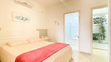 Villa | Blackout curtains, free WiFi