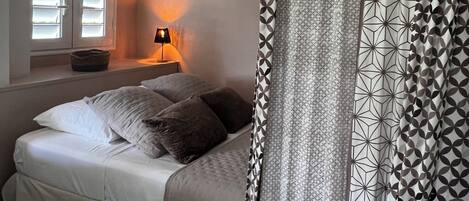 1 多间卧室、旅行婴儿床、免费 WiFi、床单