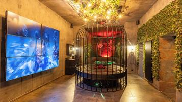 Luxury Suite, Private Pool | Living area