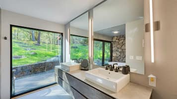 單棟房屋 (5 Bedrooms) | 內部