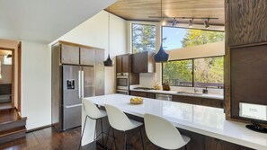 Interior - 10-acre Wellness Retreat, Pool, Sauna, Ceremony Tent Fable Sonoma by Avantstay (Santa Rosa)
