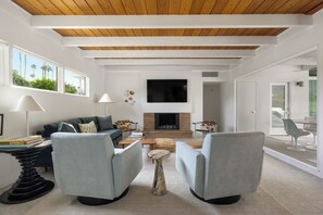 Smart TV, fireplace, books - New Kitchen, Bathrooms, Furniture, Floors, Grill In Midcentury Modern Pool Home (Palm Springs)