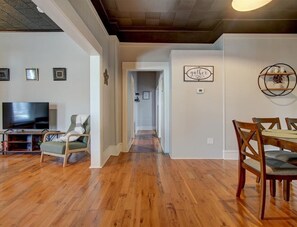Interior - Park Avenue Retreat (Hot Springs)