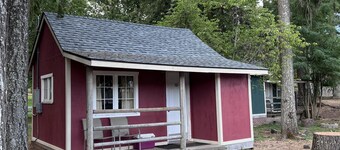 Cabin 1 Bedroom - Room 10 - A non - smoking room with a full sized bed.