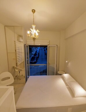 Iron/ironing board, WiFi, bed sheets - AMG Panathenaic-Kalimarmaro Central Apartment (Athina)