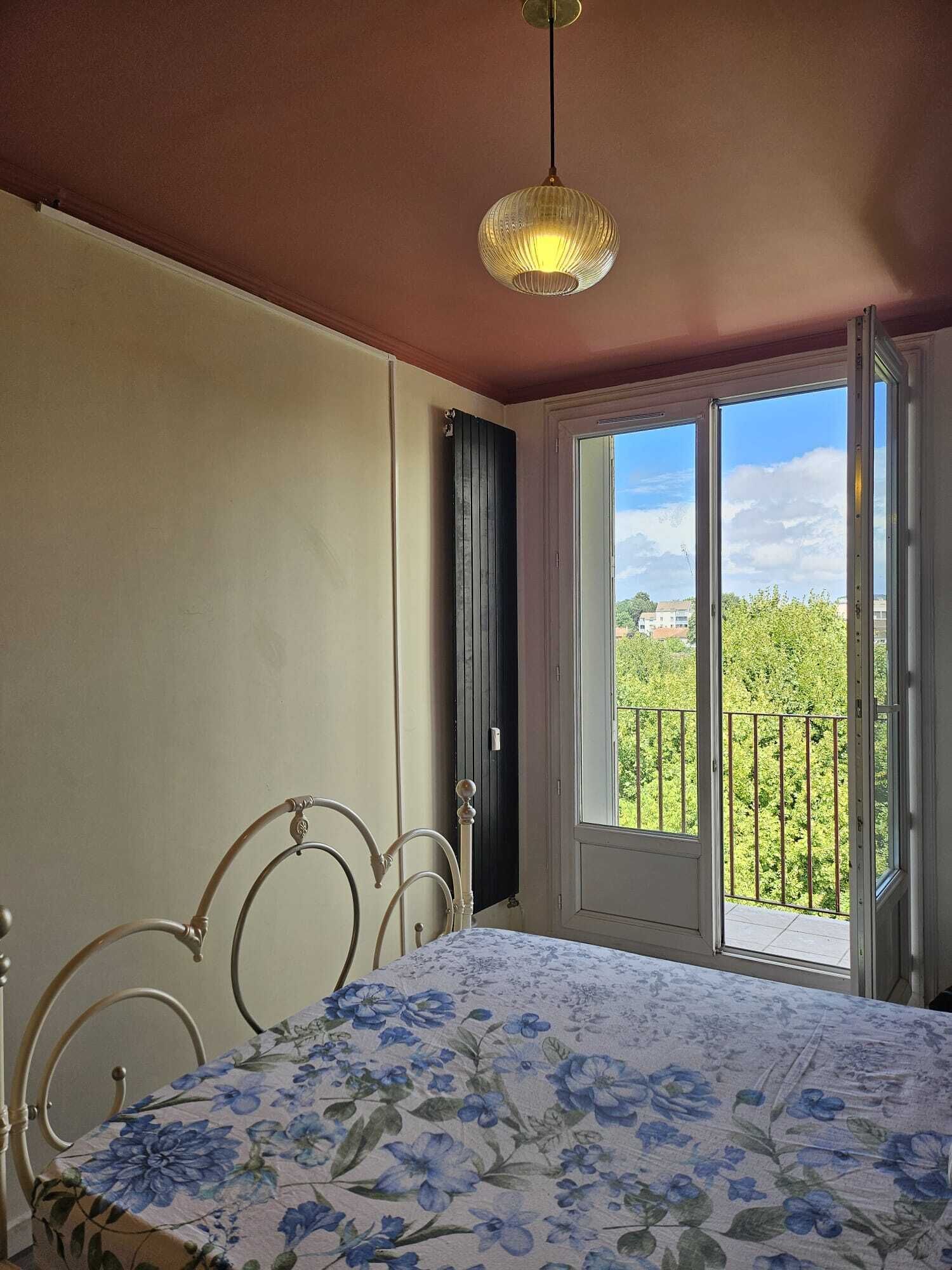 Fer et planche à repasser, Wi-Fi, draps fournis