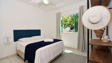 Villa | Blackout drapes, iron/ironing board, free WiFi