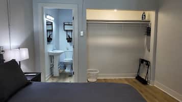 Skrivbord, gratis wi-fi och sängkläder