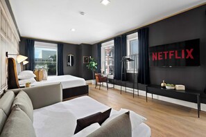 2 bedrooms, iron/ironing board, WiFi, bed sheets - Party in Gaslamp! Chic 2br, Sleeps 6, Best Area! (San Diego)