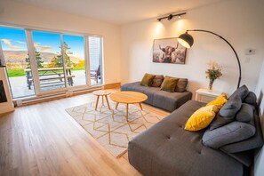 Téléviseur, bureau