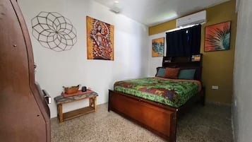 Bügeleisen/Bügelbrett, kostenloses WLAN, Bettwäsche