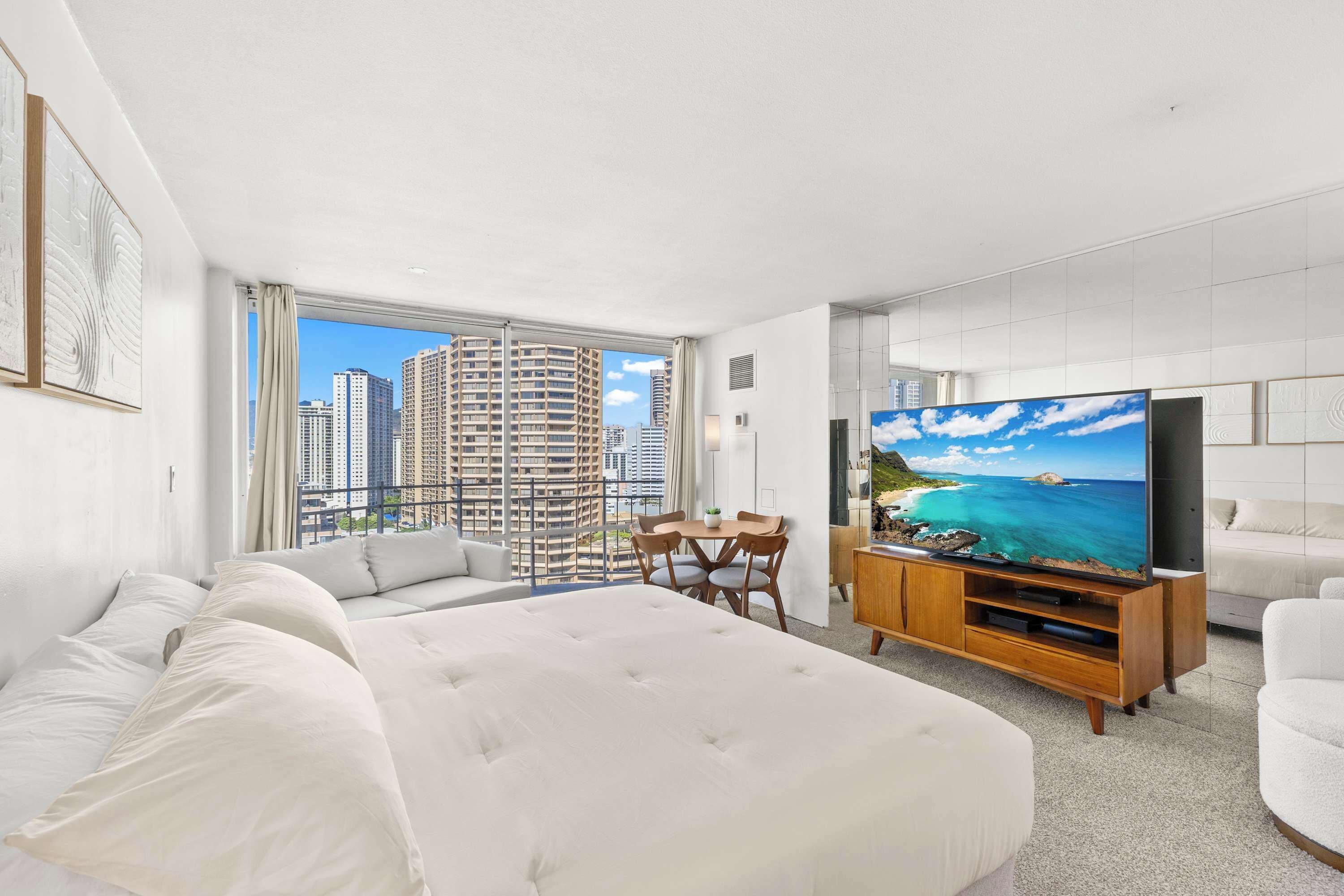 Een strijkplank/strijkijzer, wifi, beddengoed