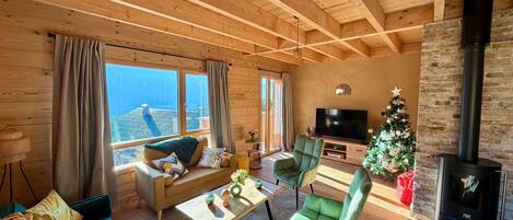 Smart-TV, peis og bøker