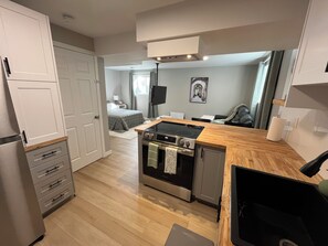 مكواة/لوح كي وواي فاي مجانًا وملاءات أسرّة