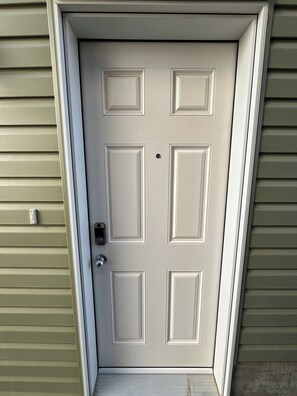 Exterior detail - Bright & Cozy Basement Suite – Perfect for Work or Adventure (Fort Saskatchewan)