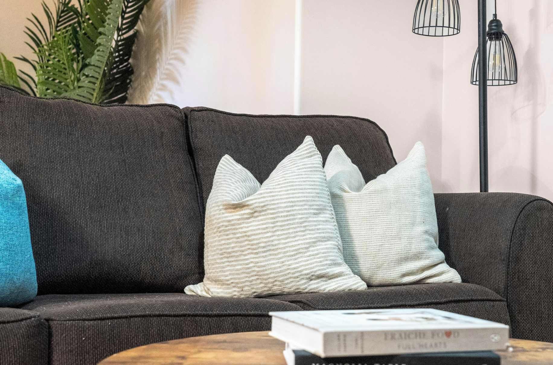 Televisión, videojuegos y oficina 