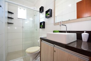 Apartment | Bathroom