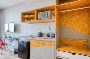 อพาร์ทเมนท์, สูบบุหรี่ได้ | ครัวส่วนตัว