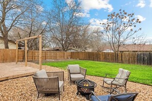 Terrace/patio - Franklin Park Escape-3/2.5+Pets! (Austin)