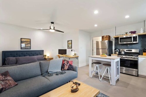 Cozy Studio w/ Yard & Laundry - Pet Friendly!