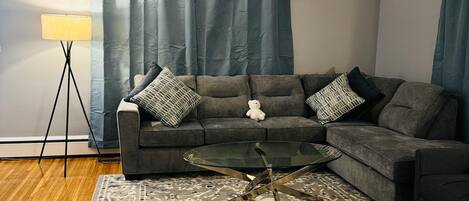 Smart-tv och eldstad