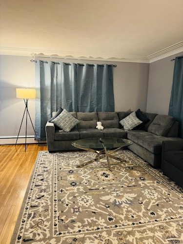 Home close to buffalo university and airport - Comfortable 3 bedroom house