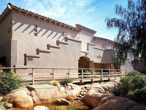 Exterior - Charming 2-bedroom villa with AC in stunning Scottsdale (Scottsdale)