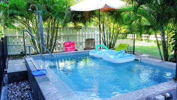 Piscine extérieure, piscine chauffée