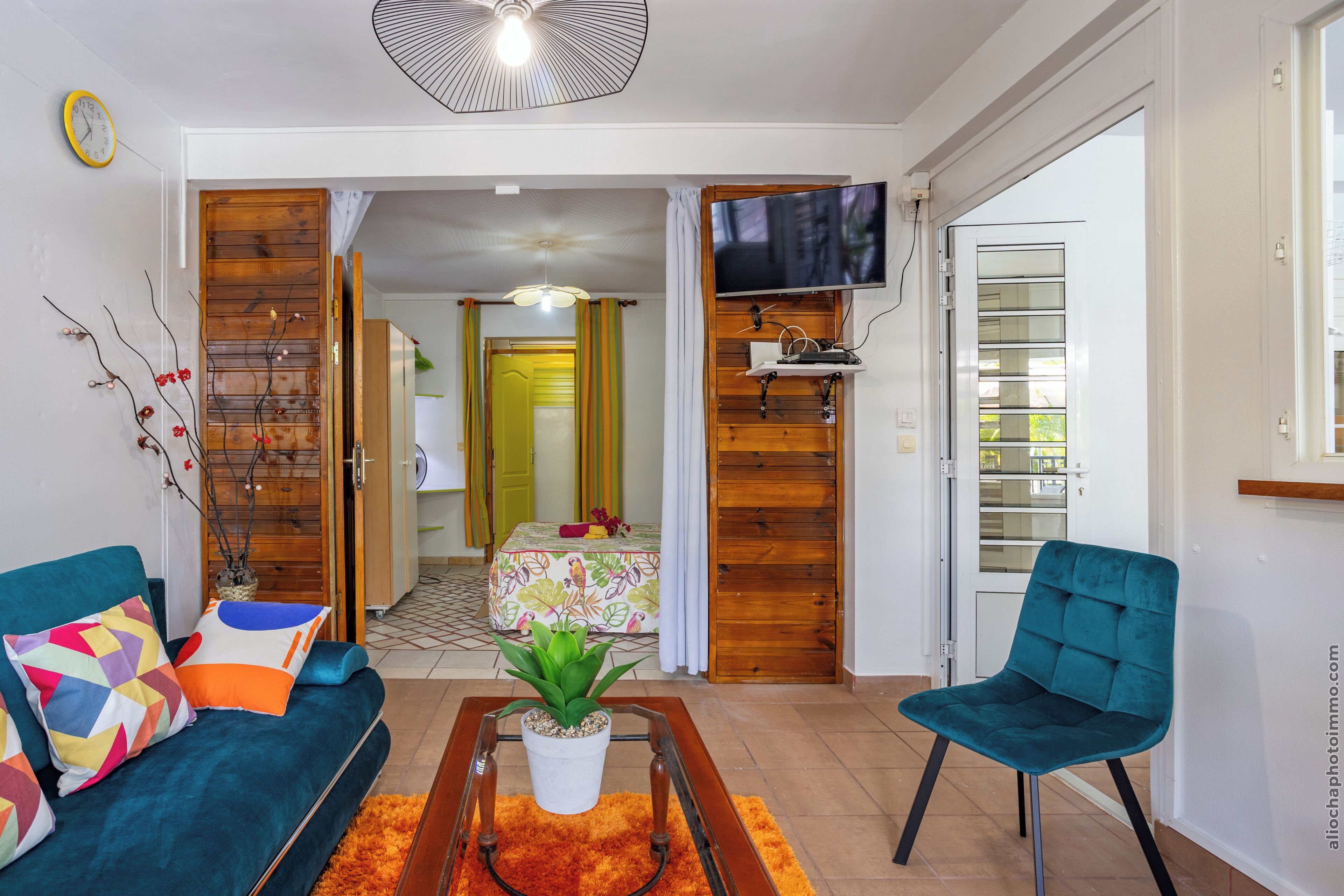 2 多间卧室、办公桌、熨斗/熨衣板、旅行婴儿床