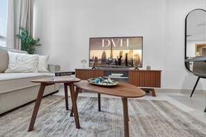 Leilighet – deluxe, balkong, byutsikt | Oppholdsområde