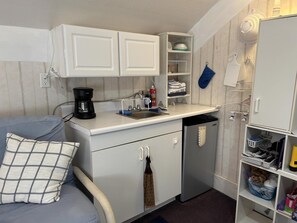 Interior - Lakeview Historic Inn Suite 12 (Lakeside)