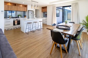 Dining - Halswell Quarry - Walk and Explore - 3 bed (Christchurch)