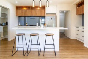 Interior - Halswell Quarry - Walk and Explore - 3 bed (Christchurch)