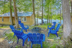 Terrace/patio - Springwood Cottage Resort - Cottage 9 (Arden)