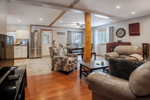 Télévision, cheminée