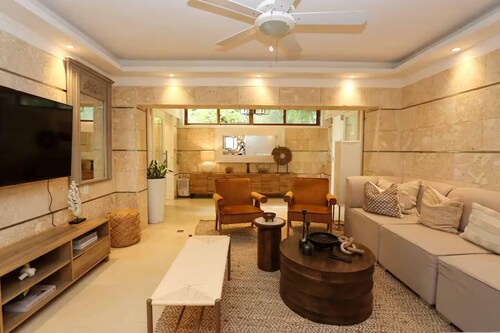 Renewed 2BR Apt. Country House