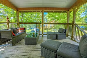 Terrace/patio - Springwood Cottage Resort - Cottage 12 (Arden)